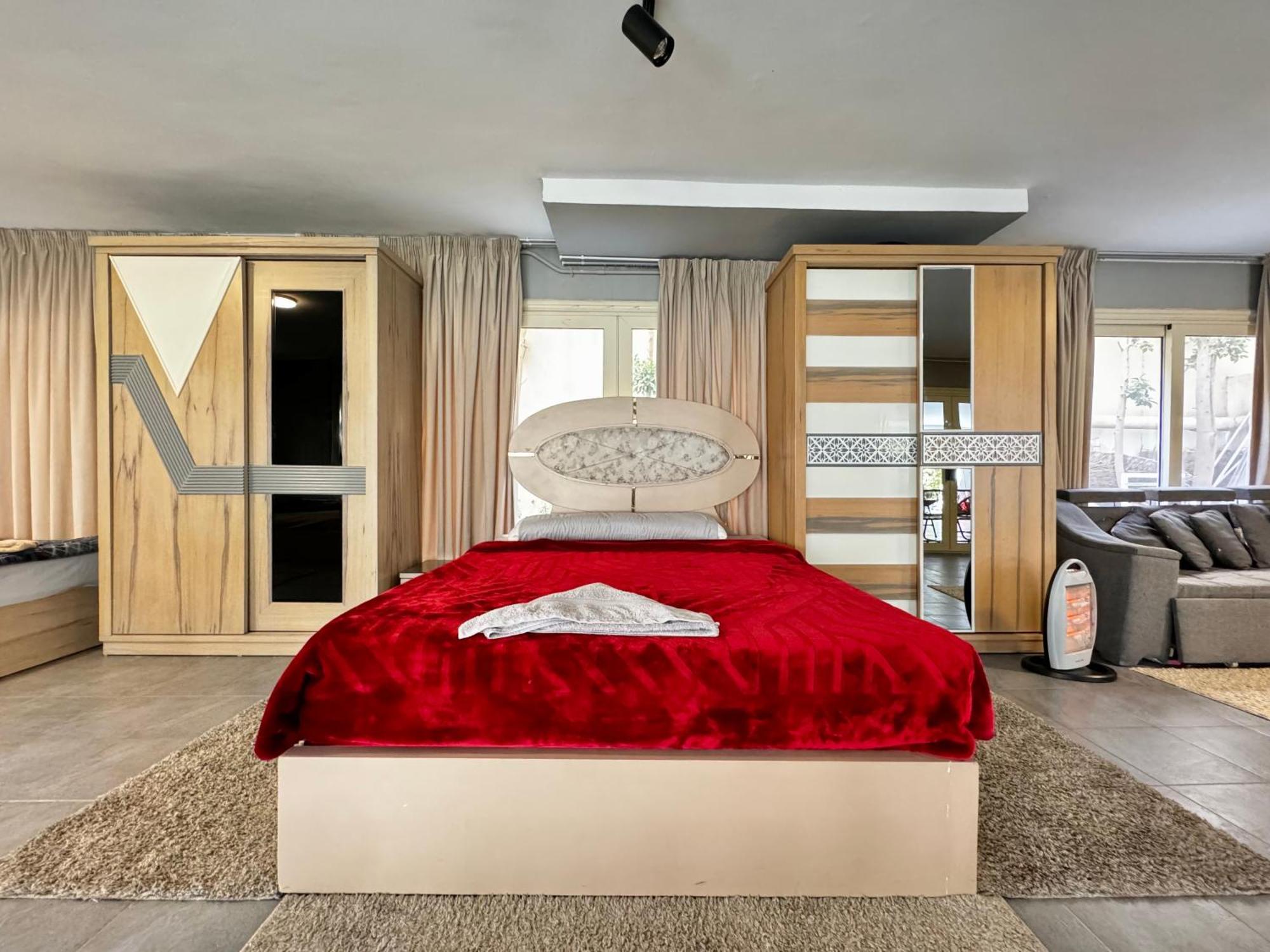 Charming With Private Pool In New * Cairo