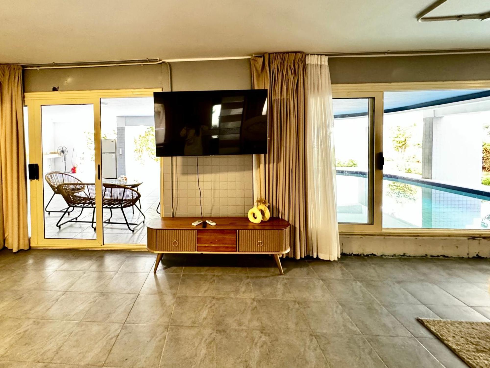 Charming With Private Pool In New