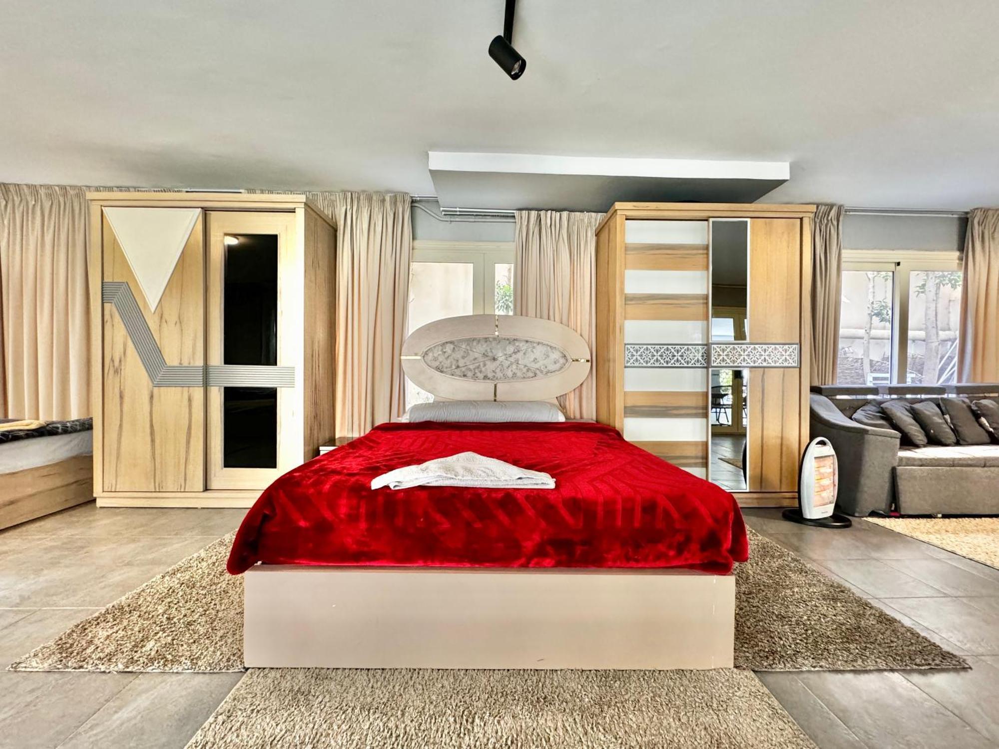 Apartment Charming With Private Pool In New *