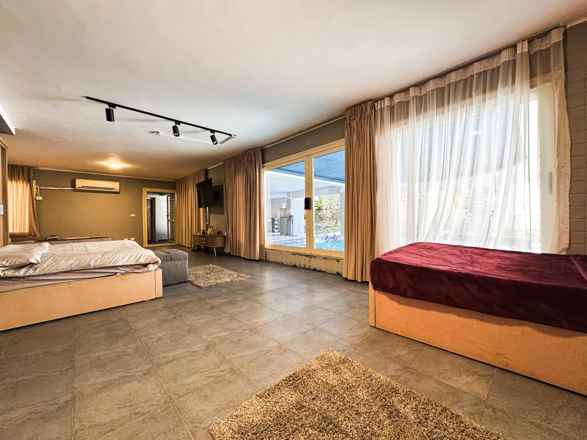 Charming With Private Pool In New * Cairo
